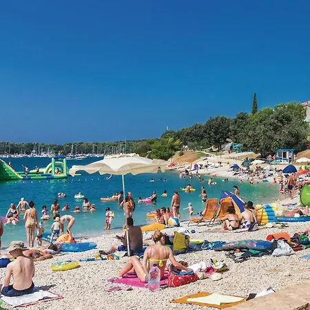 Appartement 1 Bedroom Awesome In *